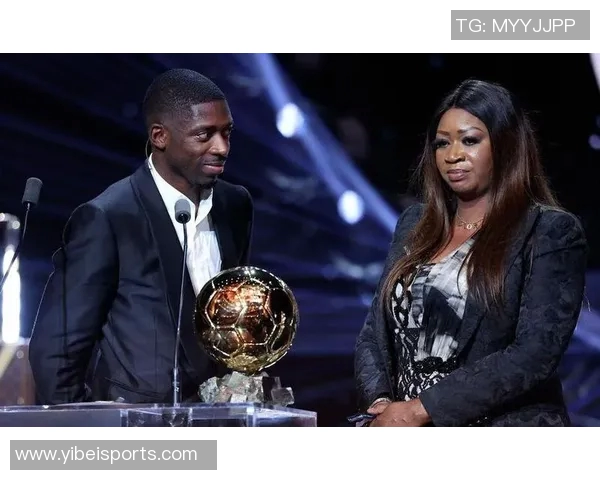 登贝莱荣归故里埃夫勒市展现金球奖荣耀回顾成长之路