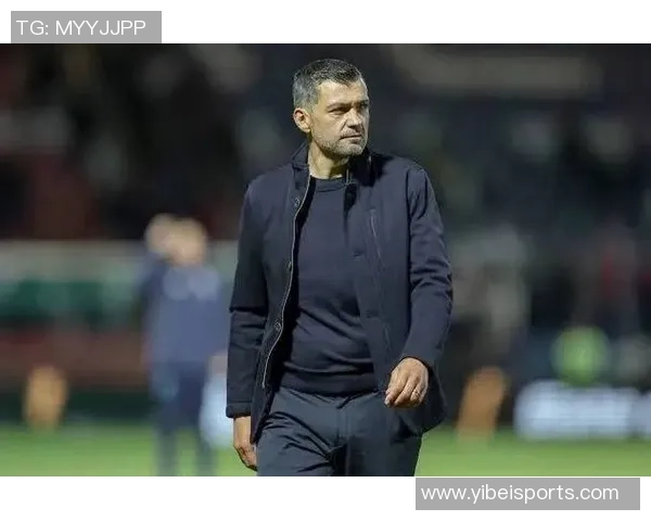 意媒报道凯利与小孔塞桑身体不适出战萨索洛存疑情况分析